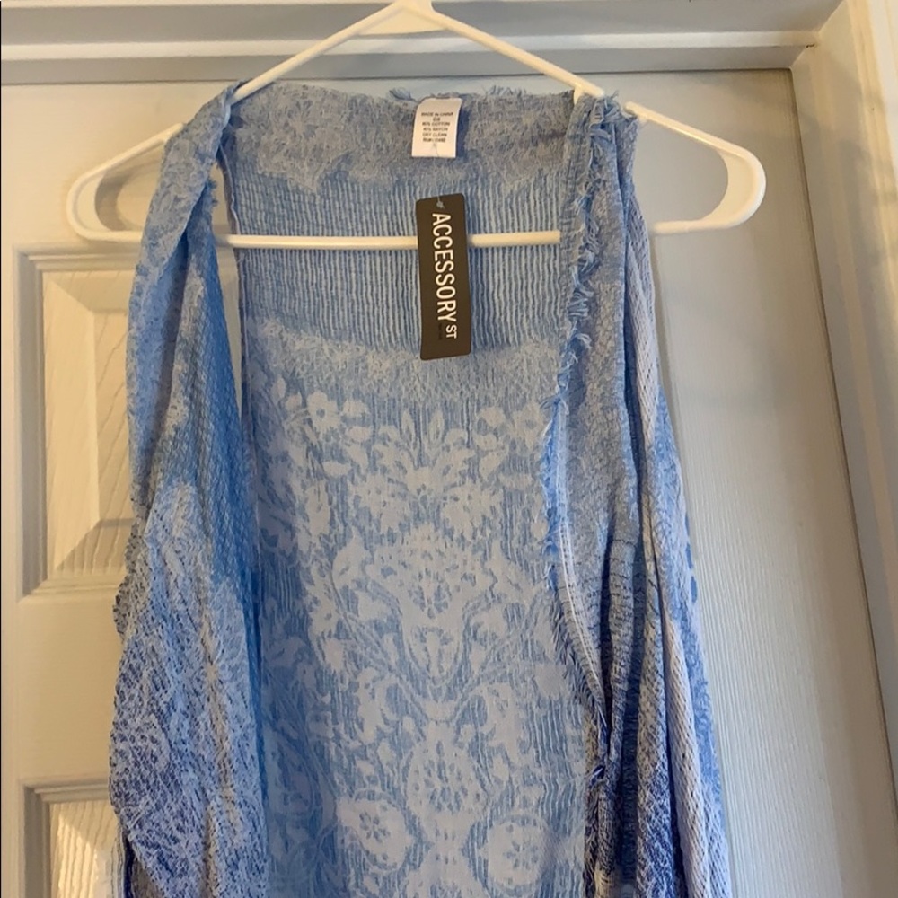 Blue Vest Topper